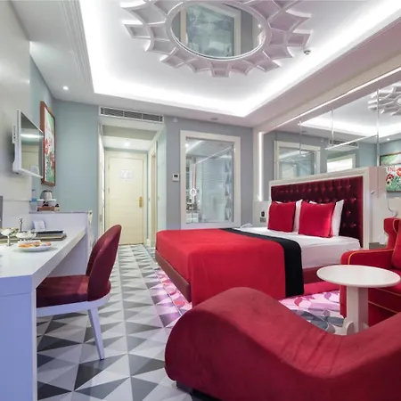 Granada Luxury Hotel