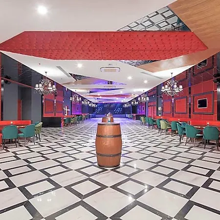 Granada Luxury 5* Avsallar