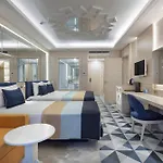 Отель Granada Luxury 5*
